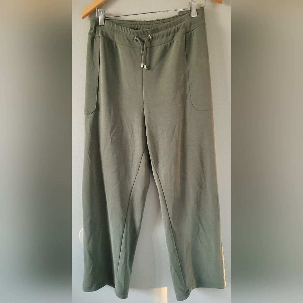 Chico's Zenergy Olive Drawstring Crop Track/Gym Pants Pull On 4R/20-22 - Picture 4 of 16
